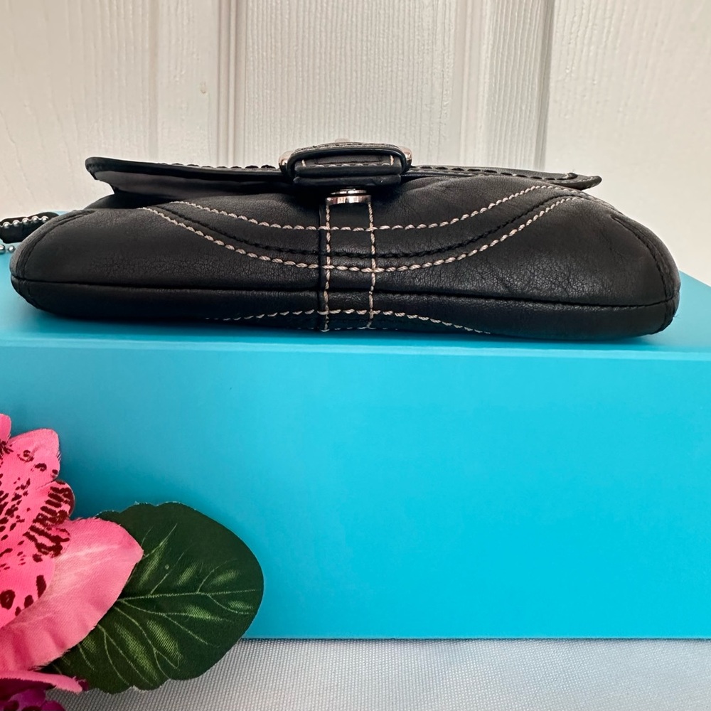 #69 COACH ~ Black Leather Wristlet Off White Contrast Stitching Silver Hardware - Picture 3 of 12